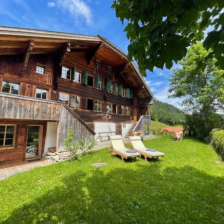 Bed and Breakfast Alpen Charme - Chalet D'Hotes Et Spa Gsteig Exterior foto