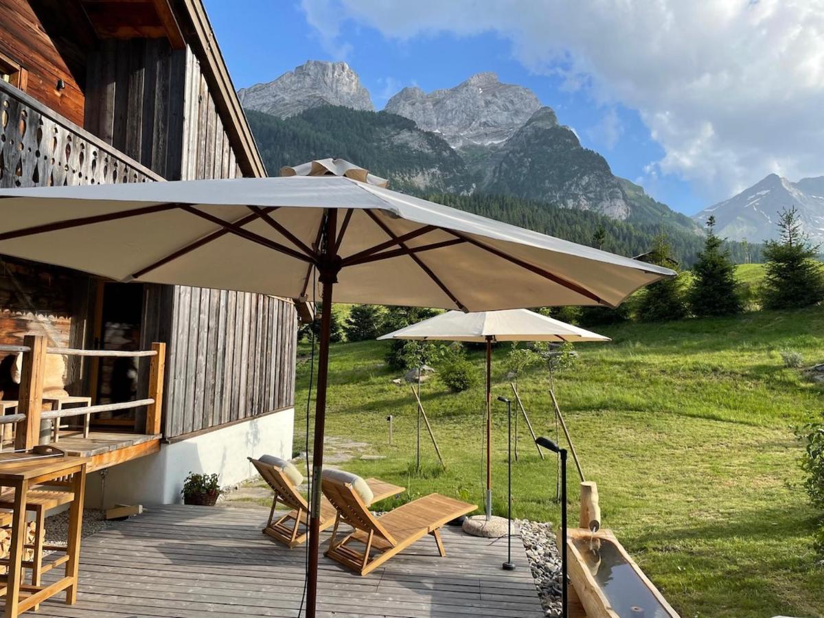 Bed and Breakfast Alpen Charme - Chalet D'Hotes Et Spa Gsteig Exterior foto