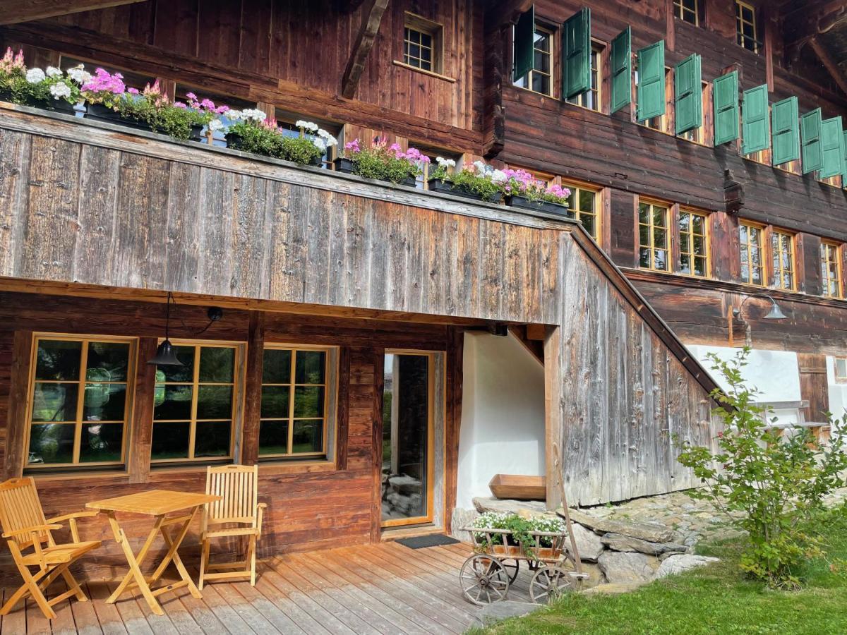 Bed and Breakfast Alpen Charme - Chalet D'Hotes Et Spa Gsteig Exterior foto