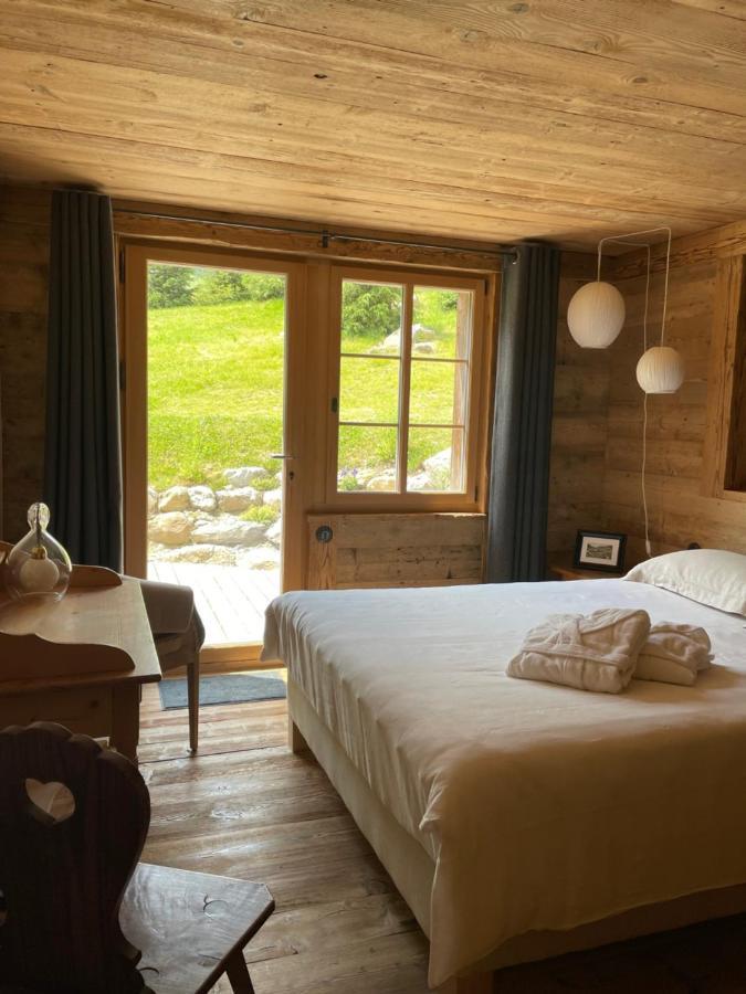 Alpen Charme - Chalet D'Hotes Et Spa Gsteig Exterior foto